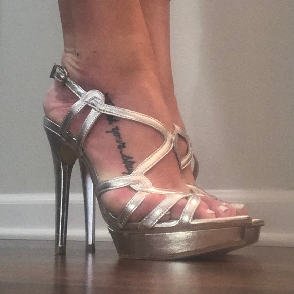 pelle moda silver heels